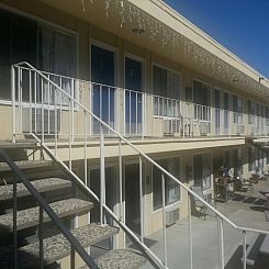 Colusa Riverside Inn