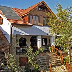 Vakantiehuis Casa Crina - rustikale Ferienvilla in Siebenbü