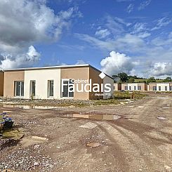 Geschakelde woning in Coutances