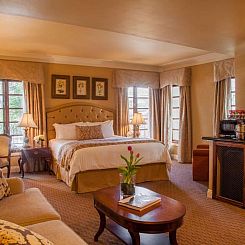 Best Western Plus Sunset Plaza Hotel