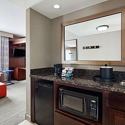 Hampton Inn & Suites Mt. Prospect