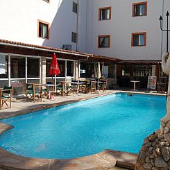 Hotel Raxa