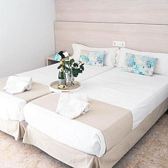 Coral beach house & food