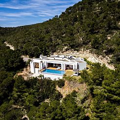 Vakantiehuis in Es Cubells mit Privatem Pool