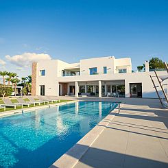 Vakantiehuis VILLA KANN VIERZEHN