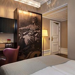 Elite Plaza Hotel