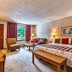 Highland Manor Inn