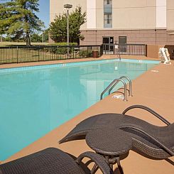 Hampton Inn & Suites Nashville-Airport