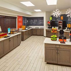 Hampton Inn & Suites Nashville-Airport