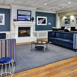 Holiday Inn Express Nashville-Downtown Conference Center, an