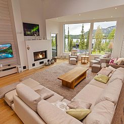 Vakantiehuis Holy lake chalet a