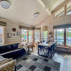 Vakantiehuis Aurinko-saaga 2 paritalo lasiterassihuon