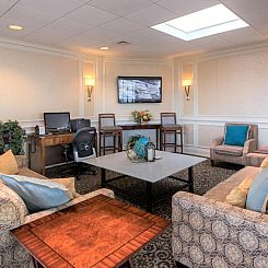Five Towns Inn - JFK Airport