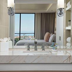 Hotel La Jolla, Curio Collection by Hilton