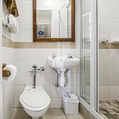 Hotel 224 & Apartments