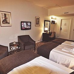 Ariston Hotell
