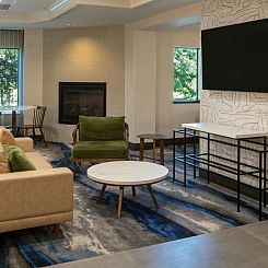 Fairfield Inn & Suites by Marriott Lafayette South