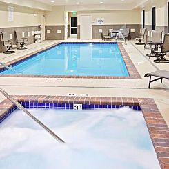 Holiday Inn Express Hotel & Suites Chehalis - Centralia, an 
