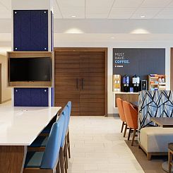 Holiday Inn Express Hotel & Suites Chehalis - Centralia, an 