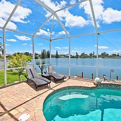 Vakantiehuis in Mariner mit Privatem Pool
