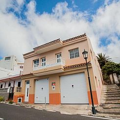 Apartamentos Arure Plaza