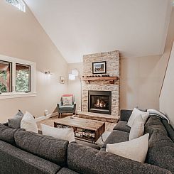 Vakantiehuis Landhaus mit Whirlpool und moderner Küche