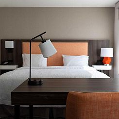 Hampton Inn & Suites Seal Beach