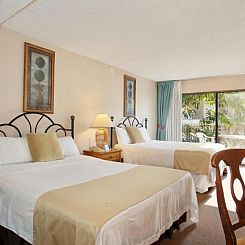 Oceanside Marina Suites - A Waterfront Hotel