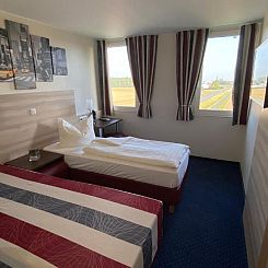 Motel 44