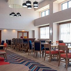 Hampton Inn & Suites Riverton