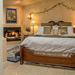 Candlelight Inn Napa Valley