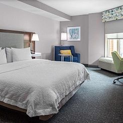 Hampton Inn & Suites Reagan National Airport - Crystal City