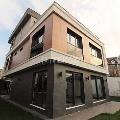 Vrijstaande woning in Başakşehir