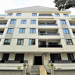 Geschakelde woning in Teşvikiye Bld. (Karşıyaka Mh.)