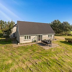 Vakantiehuis "Merrit" - 4.6km to the fjord