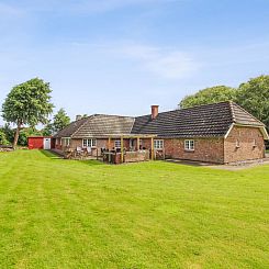 Vakantiehuis "Hedda" - 15km from the sea