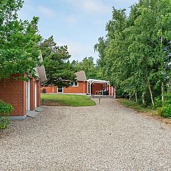 Vakantiehuis "Gwen" - 2.7km from the sea