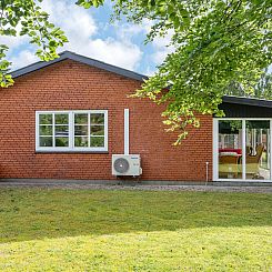 Vakantiehuis "Philip" - 2km from the sea