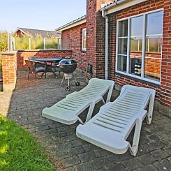 Vakantiehuis "Hendrine" - 500m from the sea