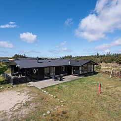 Vakantiehuis "Brunkil" - 500m from the sea