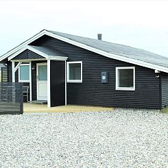 Vakantiehuis "Martti" -  from the sea