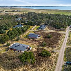 Vakantiehuis "Sviðandi" - 1.5km from the sea