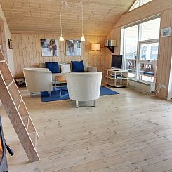Vakantiehuis "Tähti" -  from the sea