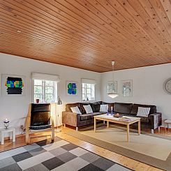 Vakantiehuis "Kristine" - 4km from the sea