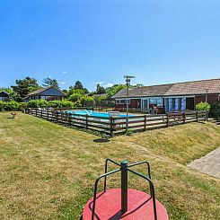 Vakantiehuis "Dika" - 400m from the sea