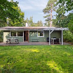 Vakantiehuis "Joske" - 250m from the sea