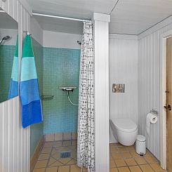 Vakantiehuis "Asgot" - 15m from the sea
