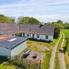 Vakantiehuis "Aarni" - 6.5km from the sea