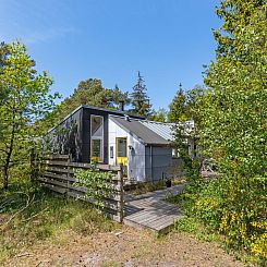 Vakantiehuis "Muriel" - 150m from the sea