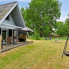 Vakantiehuis "Tine" - 600m from the sea